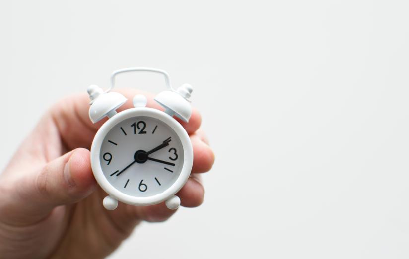 Memahami Format Waktu dalam Bahasa Inggris, Penyebutan dan Membaca Jam